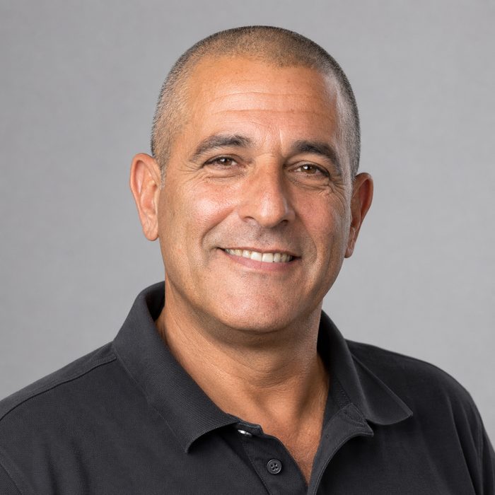 אבי מזרחי — מייסד־שותף וחשמלאי ראשי